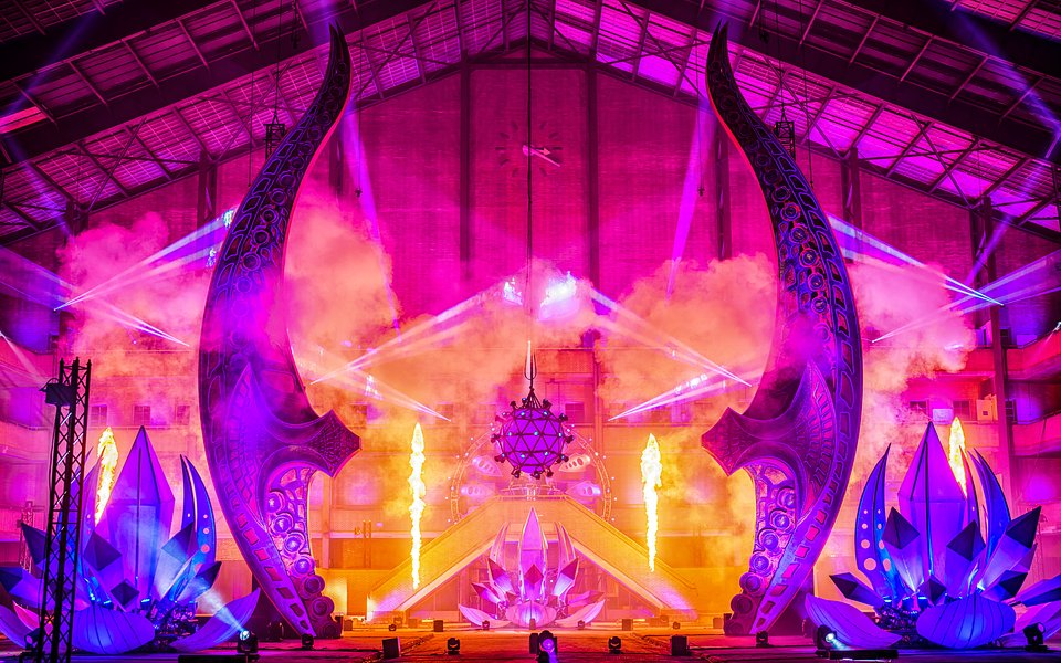 Qlimax Distorted Reality