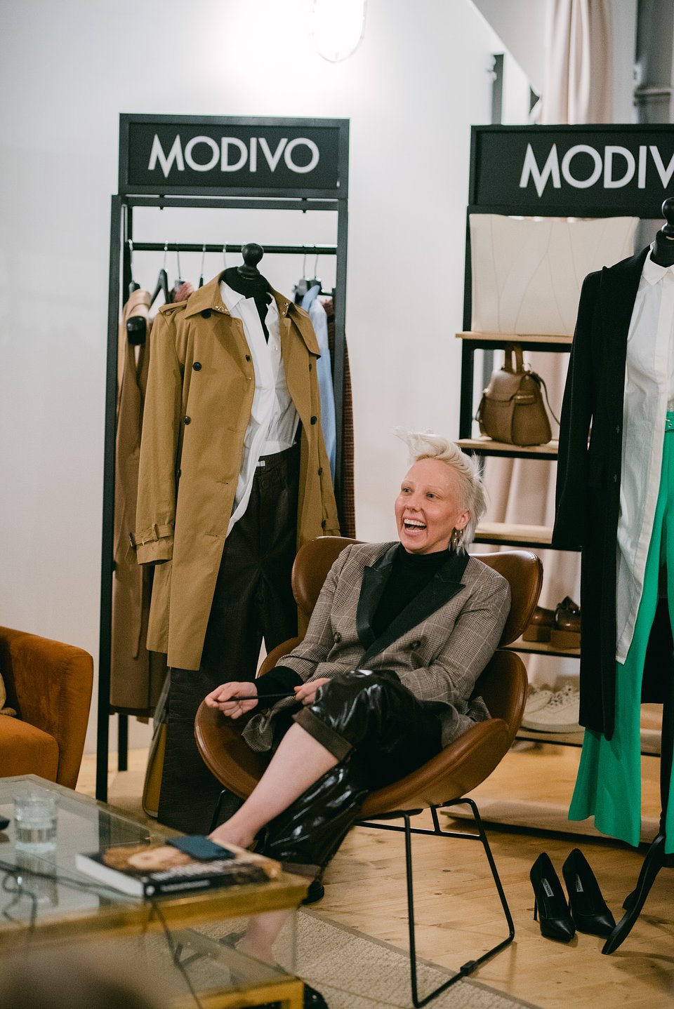 MODIVO POWER DRESSING: Q&A stylistki Karoliny Limbach z dyrektor e-commerce Olą Szol