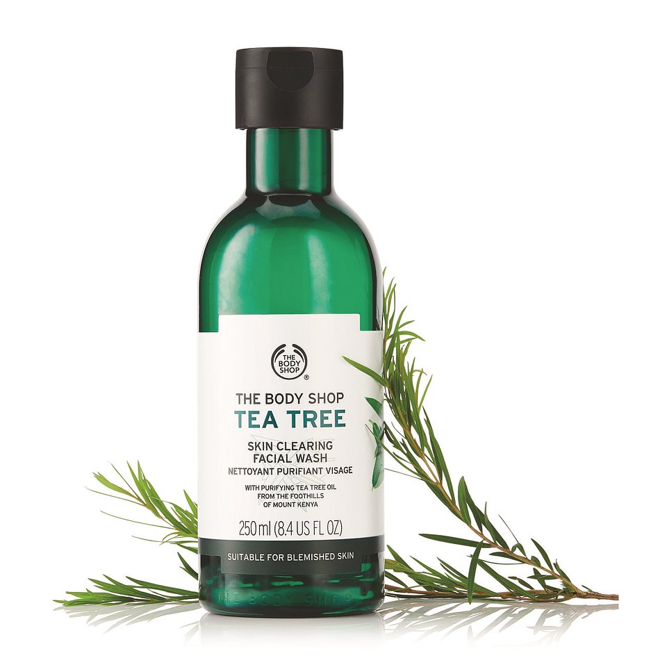 TEA TREE SKIN CLEARING FACIAL WASH  250ML_45,90PLN.jpg