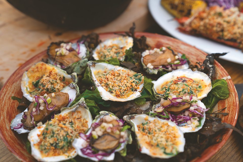 Oysters rockefeller_Ep302_Maine_GordonRamsayUncharted_09201.jpg