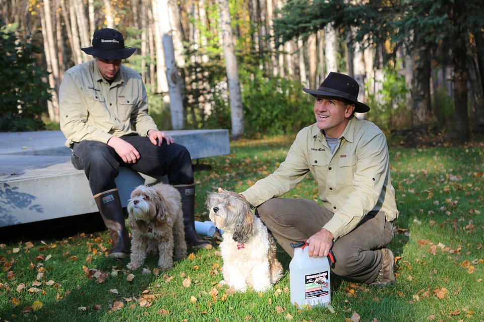 BobcatInTheCoop_WhenNatureCalls_ep101_08.jpg