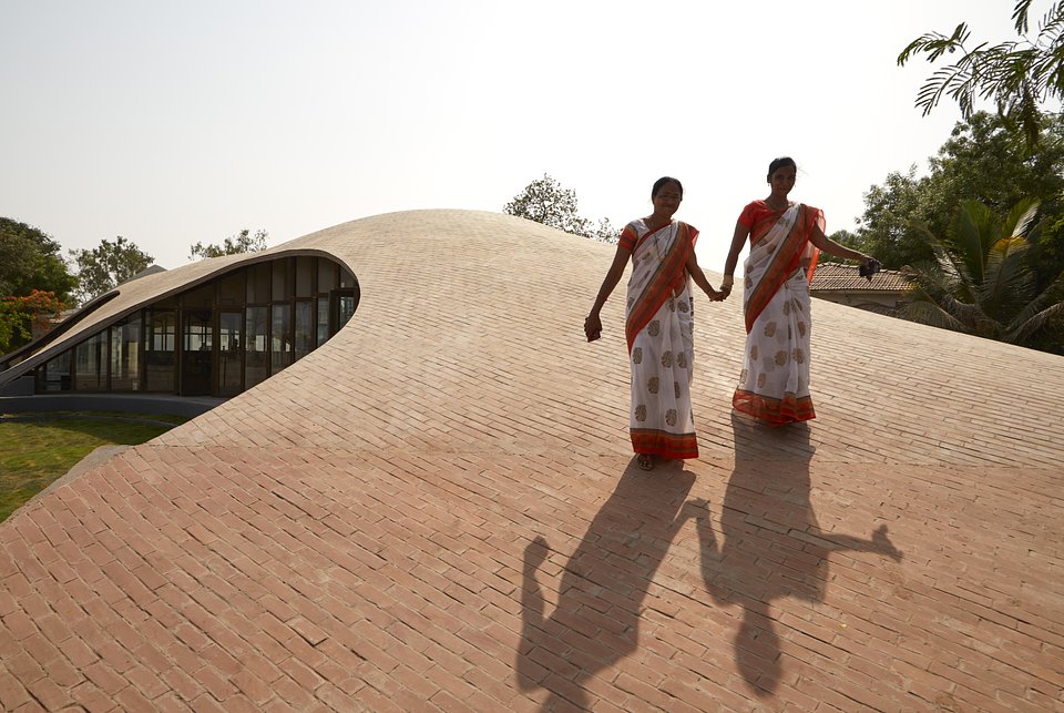 Biblioteka Maya Somaiya ©Edmund Sumner