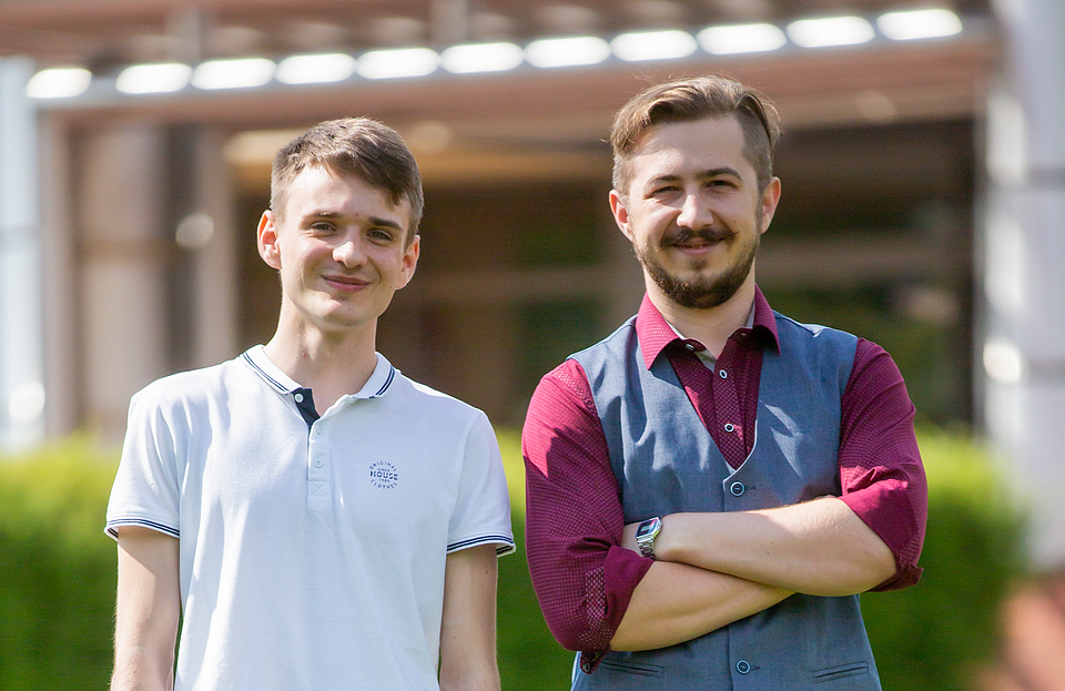 Mateusz (podopieczny) i mgr Norbert Borowski (opiekun) - ten duet naukowy spotykał się głównie w weekendy.