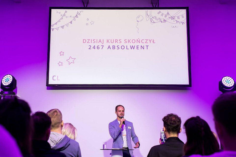 Marcin Tchórzewski, założyciel i CEO Coders Lab, podczas piątych urodzin najstarszej polskiej szkoły IT.