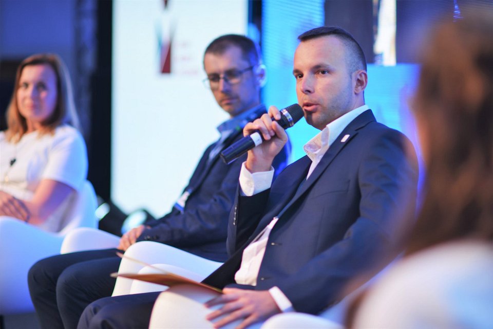 Kamil Wrzos podczas Economic Forum of Young Leaders