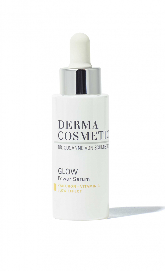 SILNE SERUM NADAJĄCE BLASK
dla promiennej cery o naturalnym i świeżym wyglądzie
Silne serum nadające blask z witaminą C i niskocząsteczkowym kwasem hialuronowym o głębokim działaniu zwalcza negatywny wpływ stresu oksydacyjnego i wyrównuje koloryt cery. Skóra zostaje dodatkowo intensywnie i długotrwale nawilżona.
Wskazówka: Dla uzyskania optymalnych rezultatów poleca się stosowanie serum w połączeniu z kremem L-Carnosine Anti-A.G.E. Pomiędzy aplikacjami należy odczekać 1-2 minuty, aby serum mogło się wchłonąć.
Cena: 299 zł / 30 ml