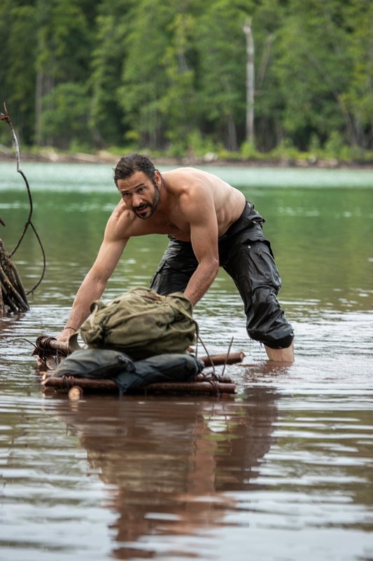 Caça ao Homem na Ilha Deserta.jpg
