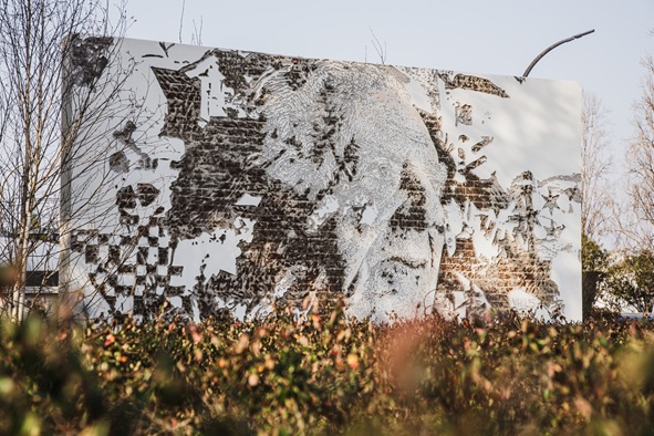 Mural de homenagem a Fernando Guedes, na sede da Sogrape