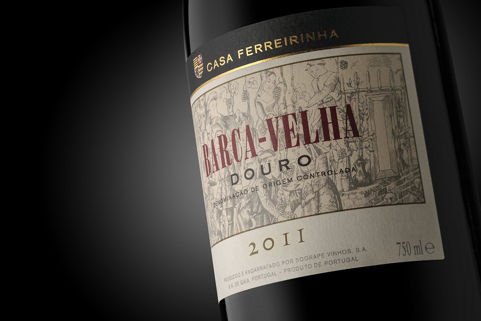 Casa Ferreirinha Barca-Velha 2011_Stylish 02.jpg