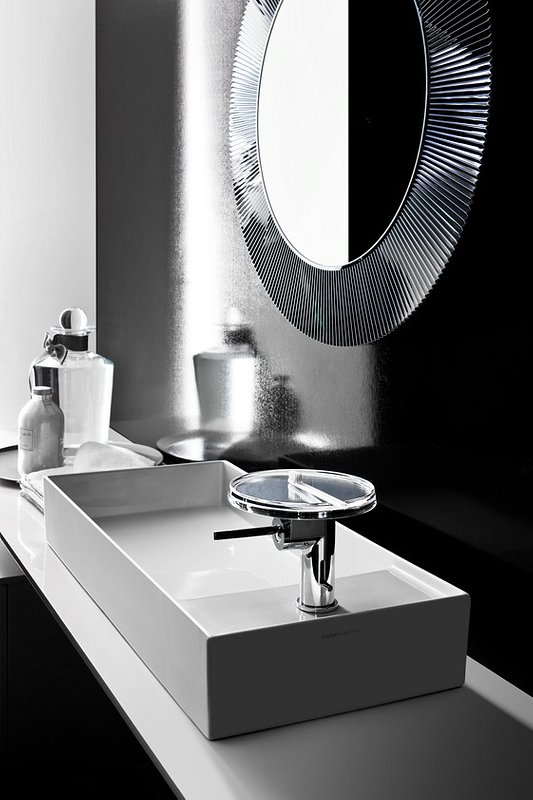 KARTELL BY LAUFEN_baterie (4).jpg
