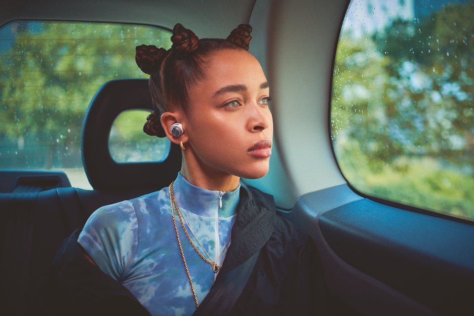 High--PI5 White Female in Taxi 1.jpg