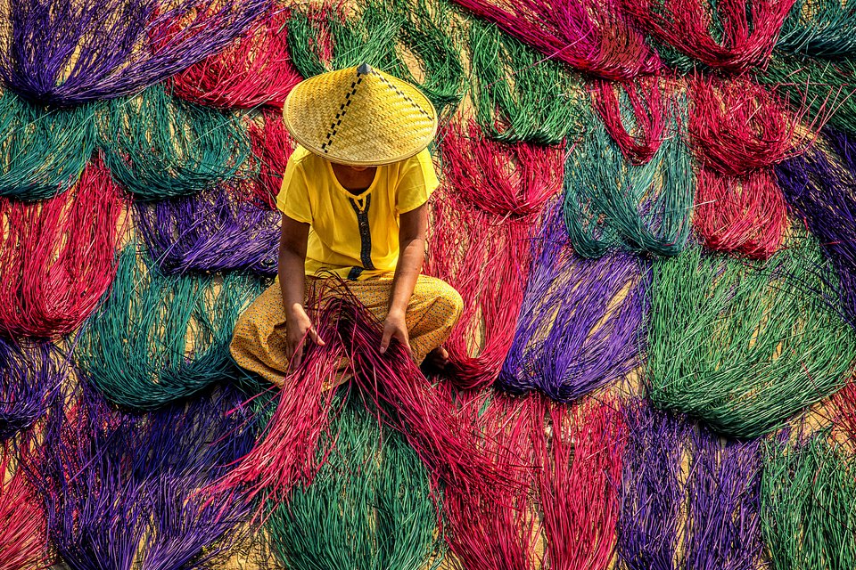 Taken in Yangon, Myanmar (Khin Zaw Aung/AGORA images)