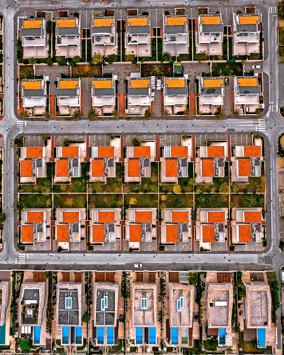 Housing in the south of France (Julien/AGORA images)