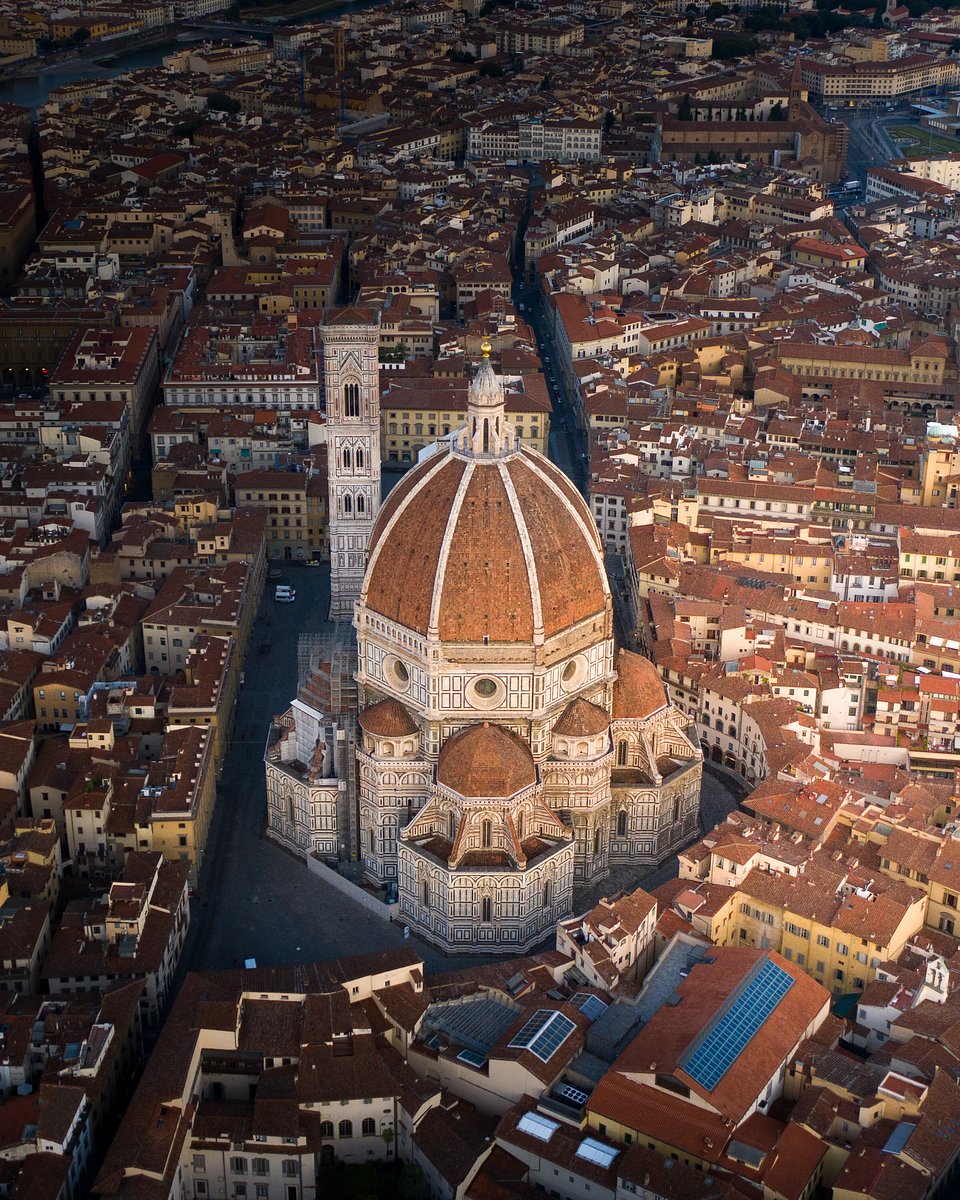 📍Florence, Italy (Hugo Healy/AGORA images)