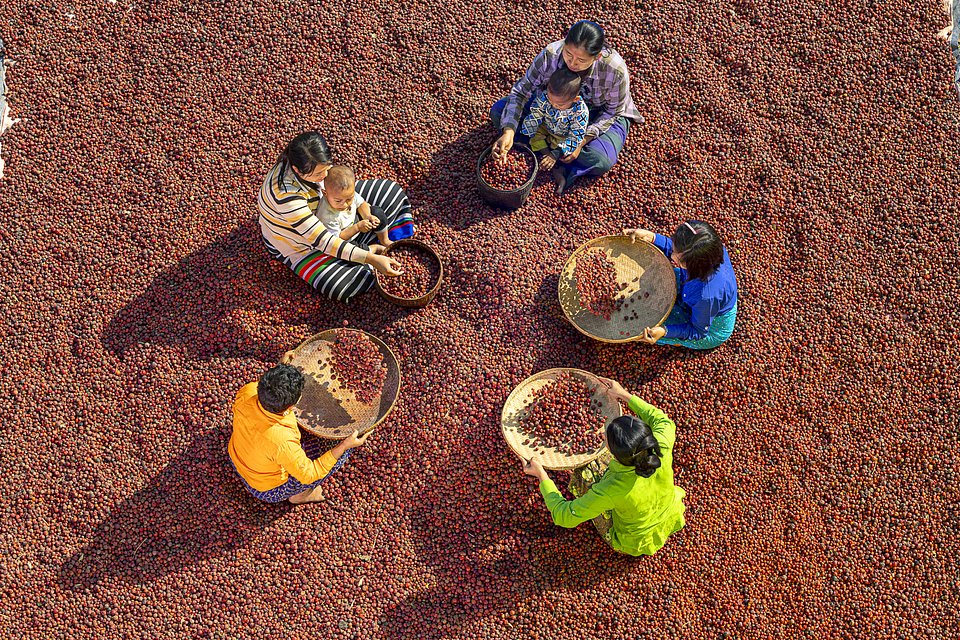 (NAING TUN WIN BAGAN/AGORA images)