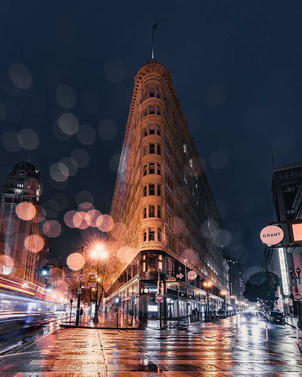 Location: Market st & Grant Ave, San Francisco, USA