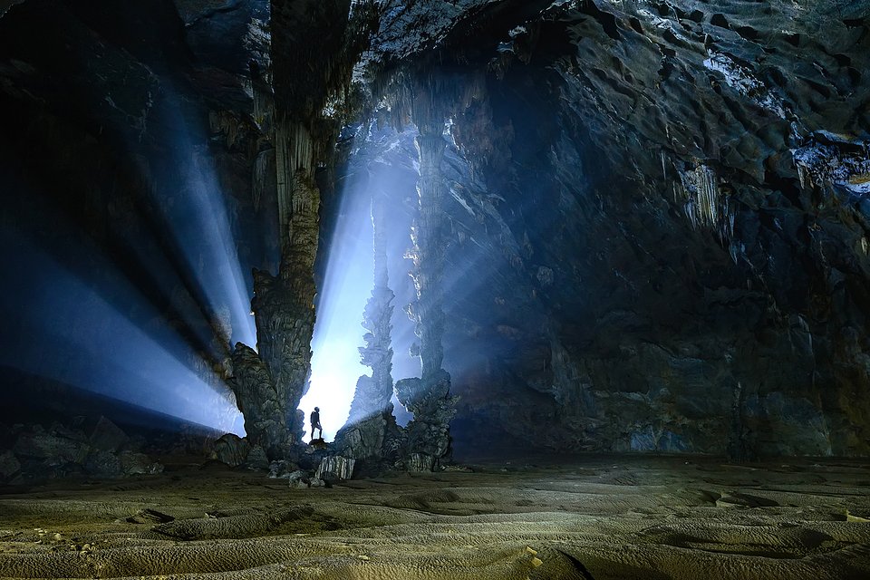 Location: Tu Lan Cave, Vietnam