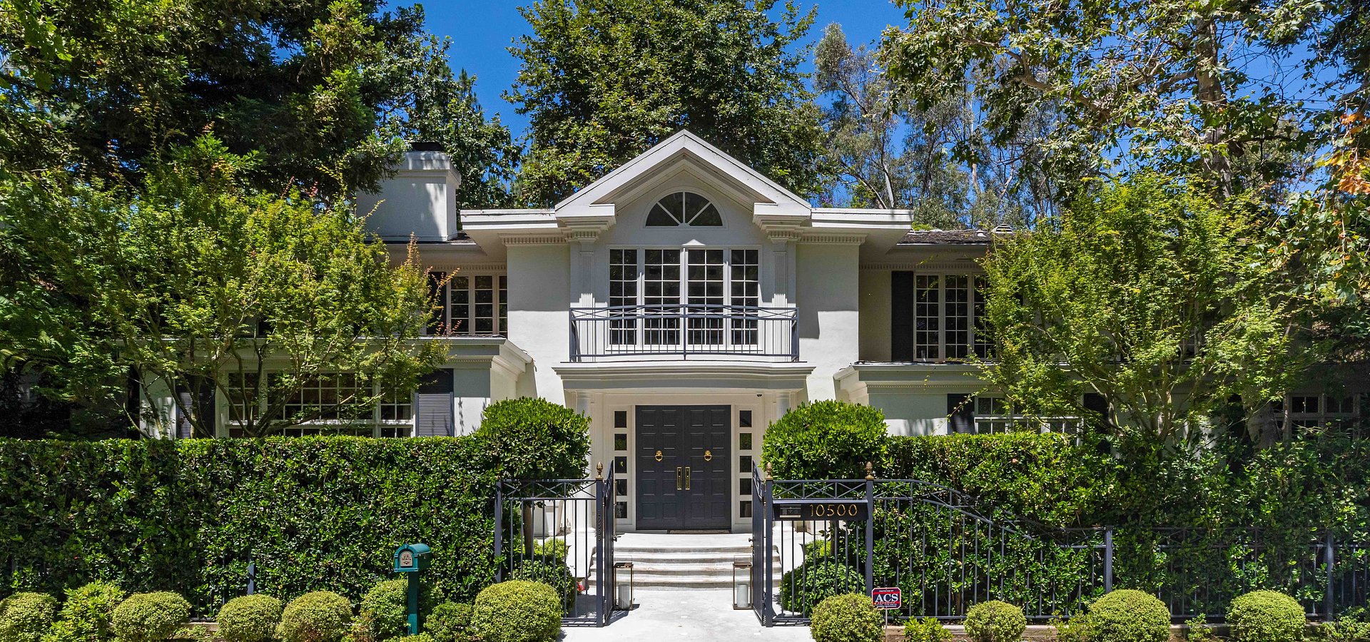 Jade Mills Announces Listing of Cynthia Yorkin’s Rocca Estate in Bel