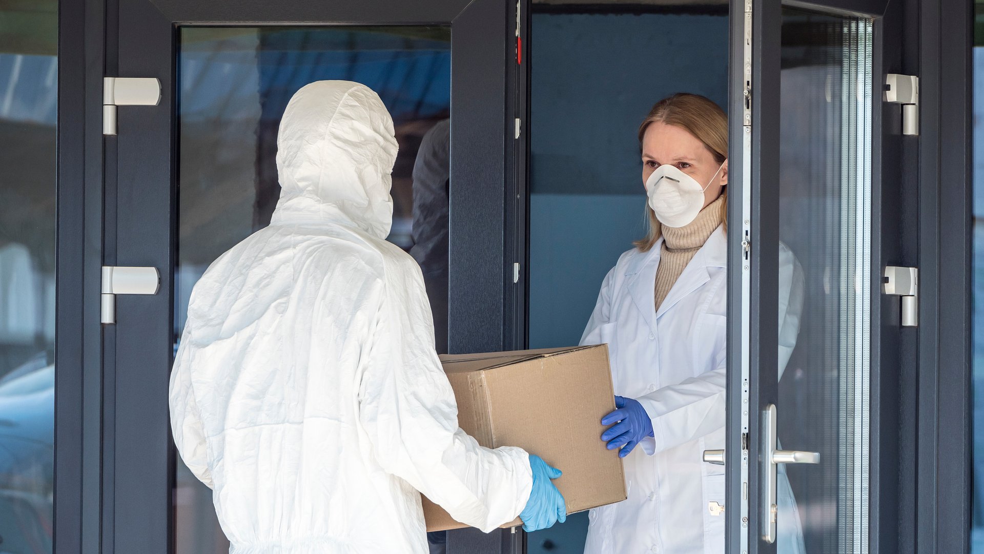 Apteka w szpitalu jednoimiennym w dobie pandemii. Relacja farmaceutki