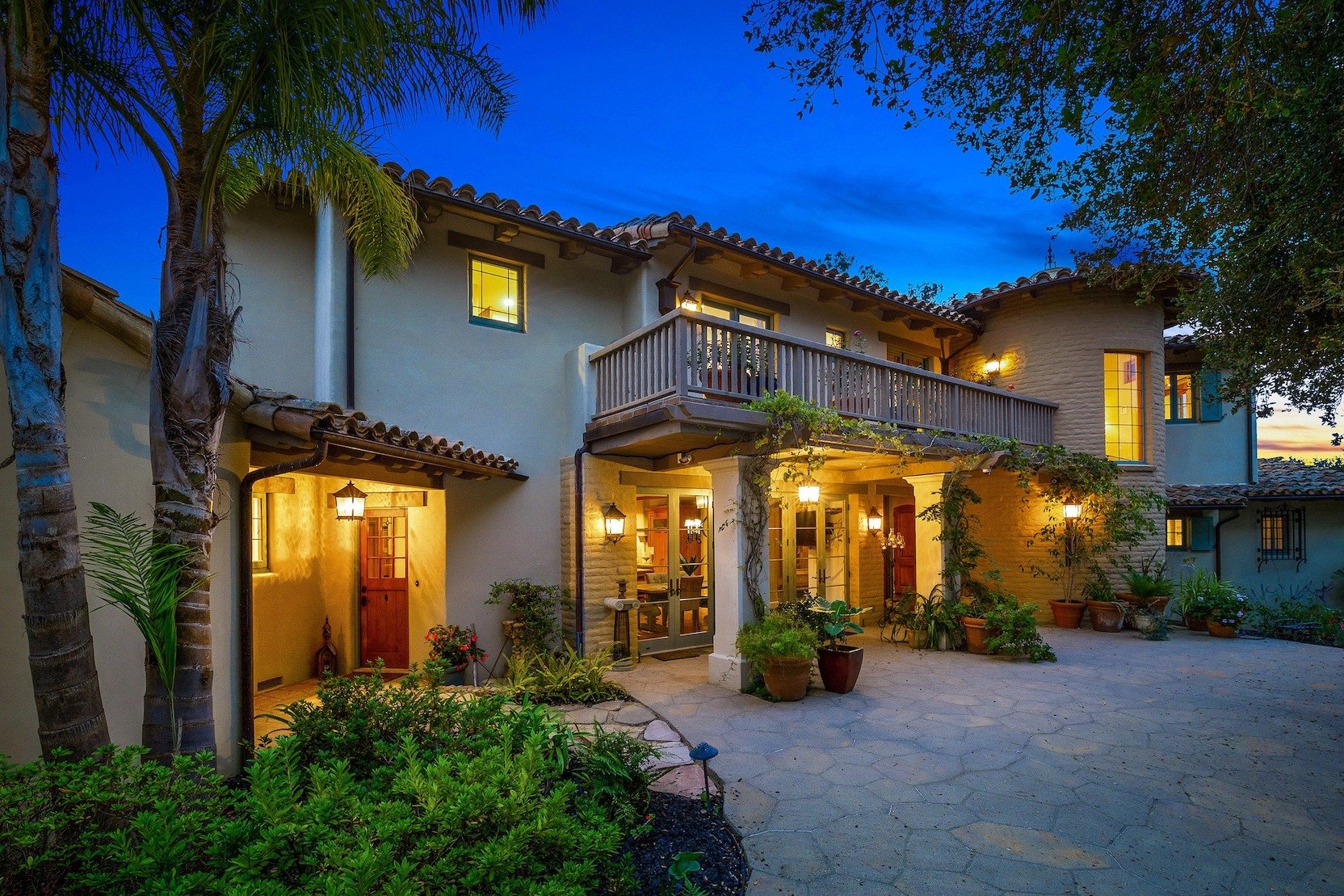 Montecito Mediterranean Villa Designed by Renowned Architect Jerry