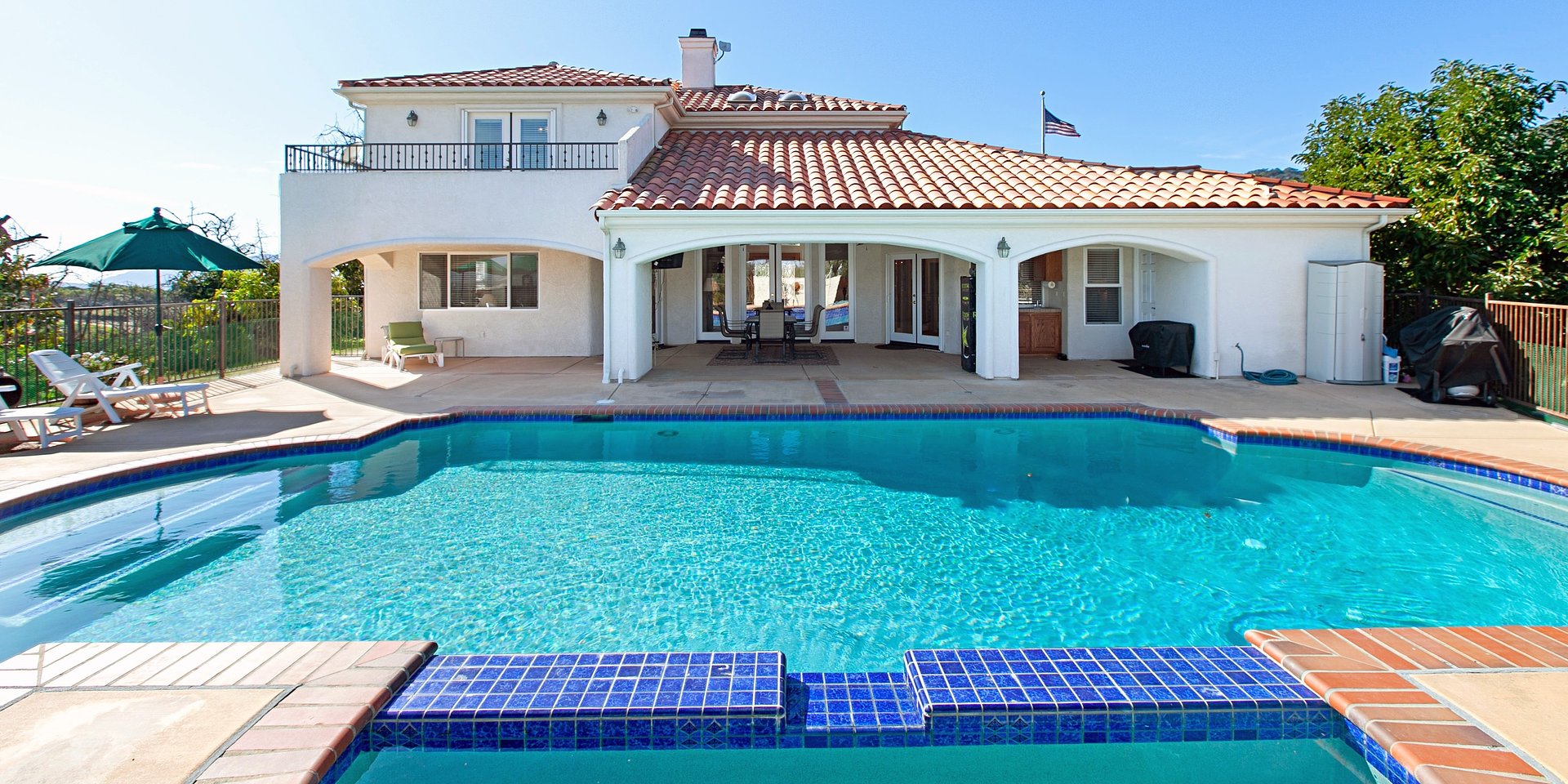 Coldwell Banker Realty Lists De Luz Panoramic View Property for 1.125